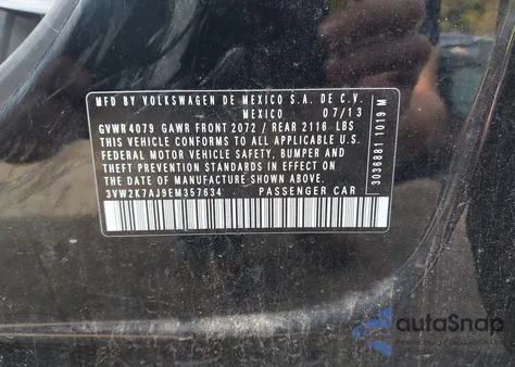 2014 Volkswagen Jetta 2.0L S z USA, uszkodzony, nr VIN 3VW2K7AJ9EM357634